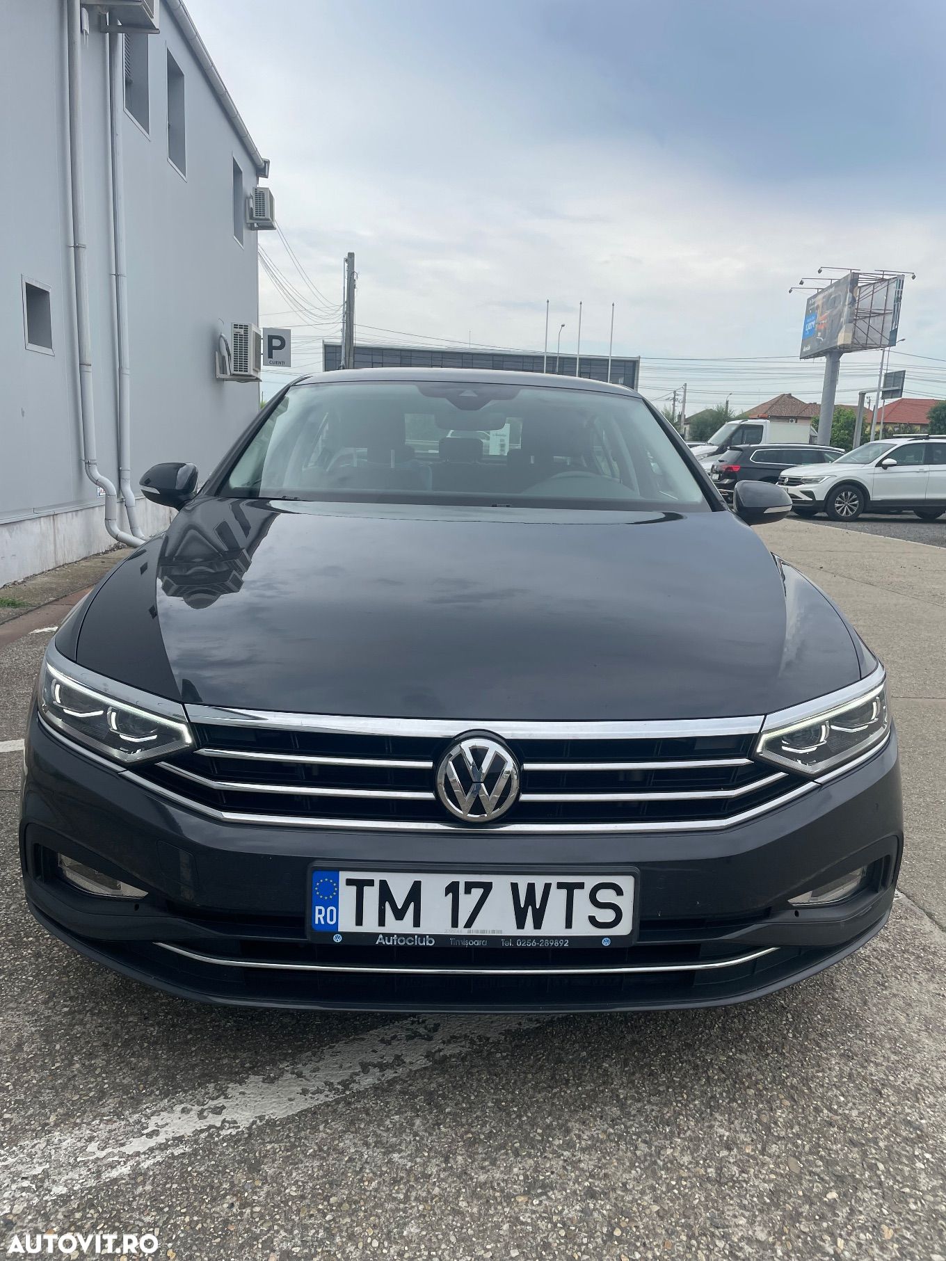 Volkswagen Passat 1.5 TSI ACT DSG Comfortline - 1