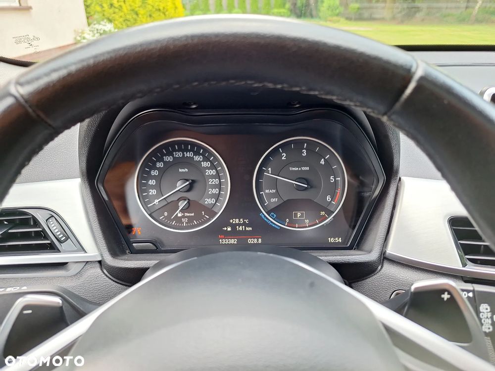 BMW X1 xDrive18d Sport Line - 15