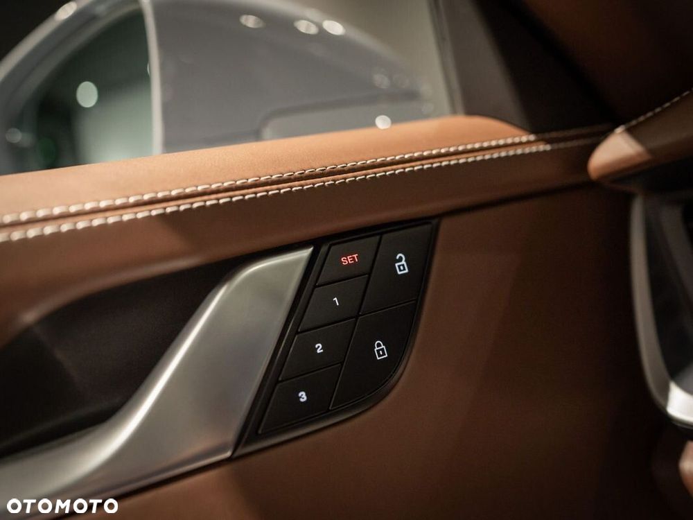 Porsche 911 Targa 4 GTS - 30