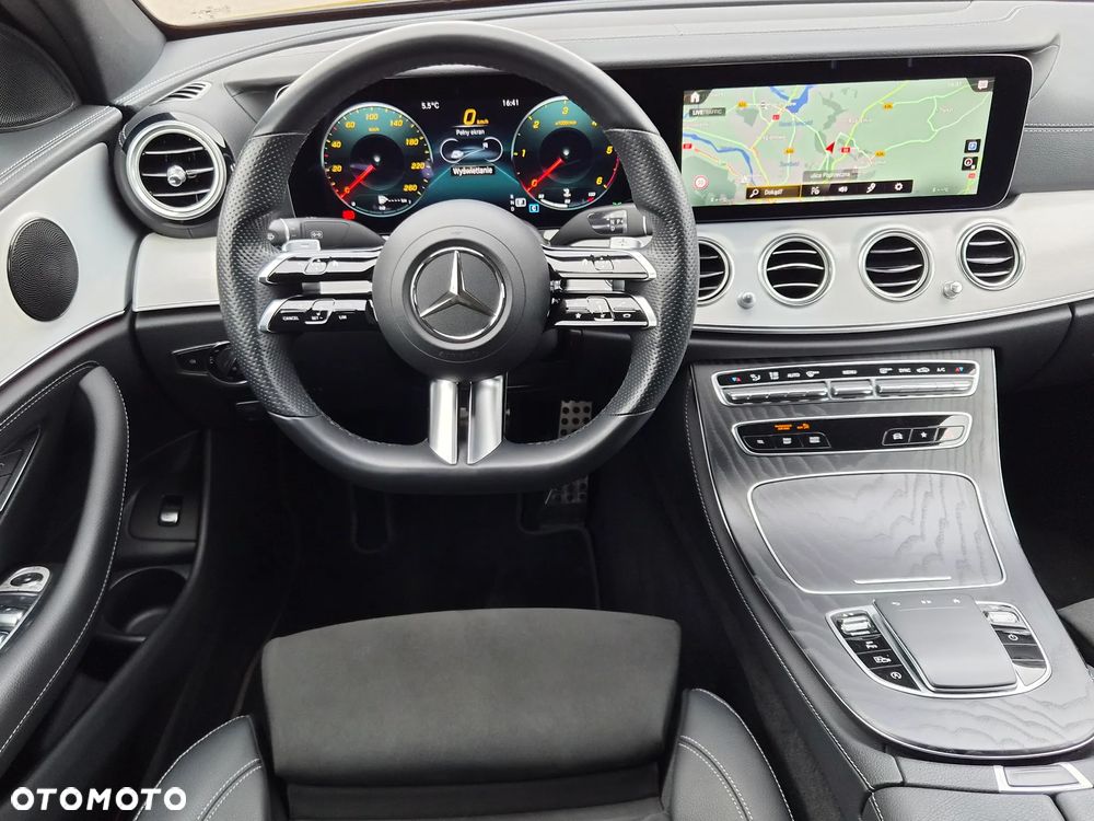 Mercedes-Benz Klasa E 220 d 4-Matic AMG - 6