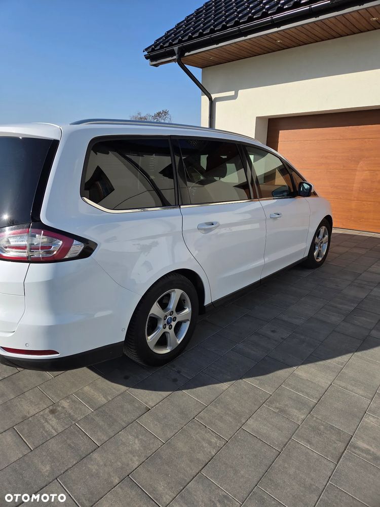 Ford Galaxy - 4