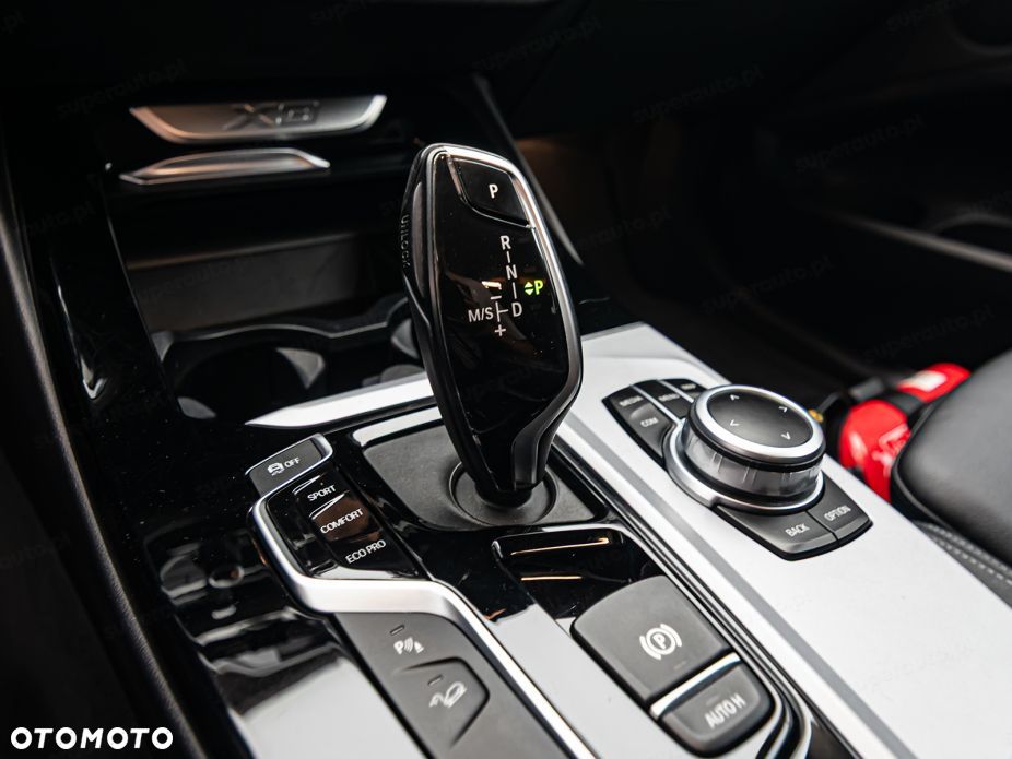 BMW X3 xDrive20i Advantage - 20