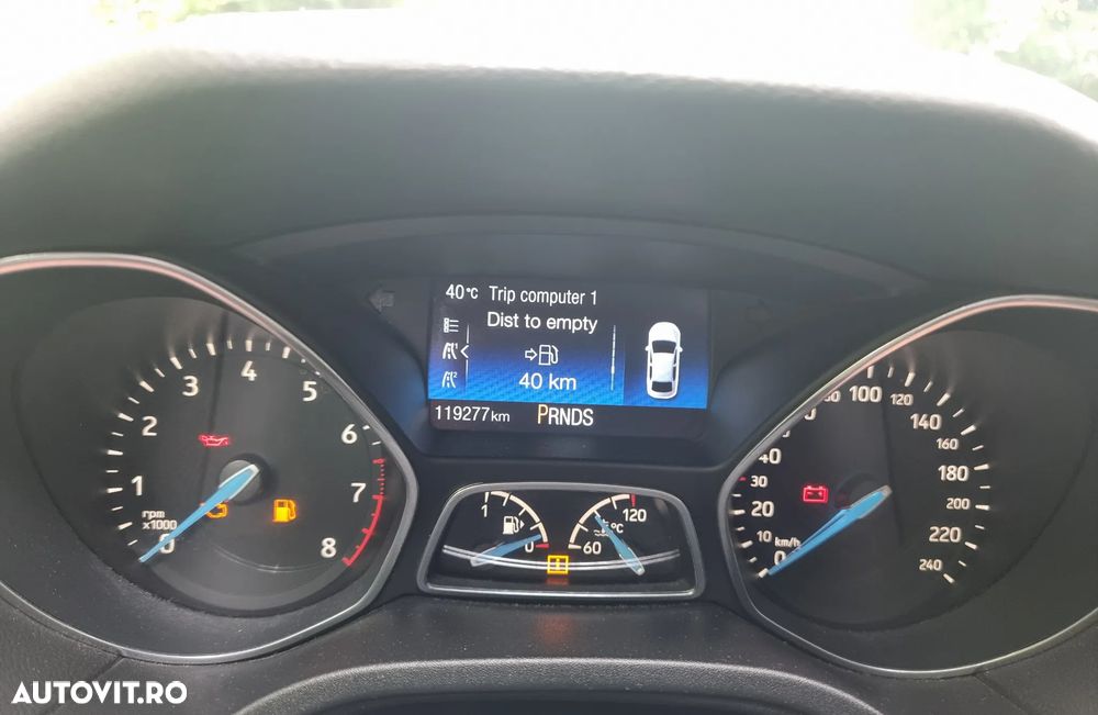 Ford Focus 1.5 EcoBoost Titanium - 12