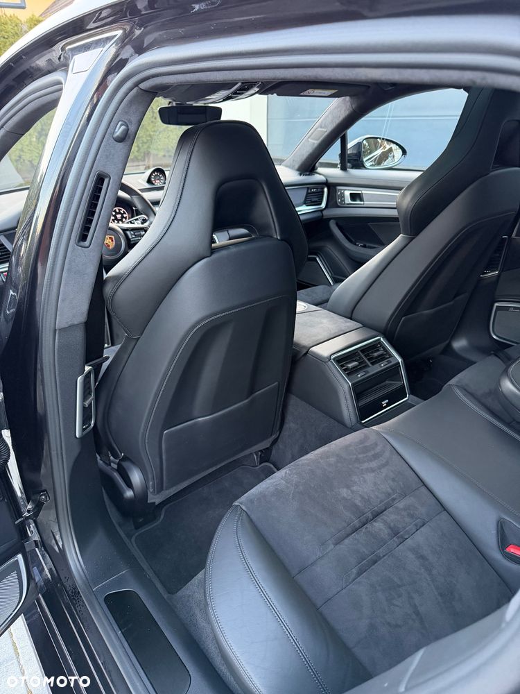 Porsche Panamera - 11