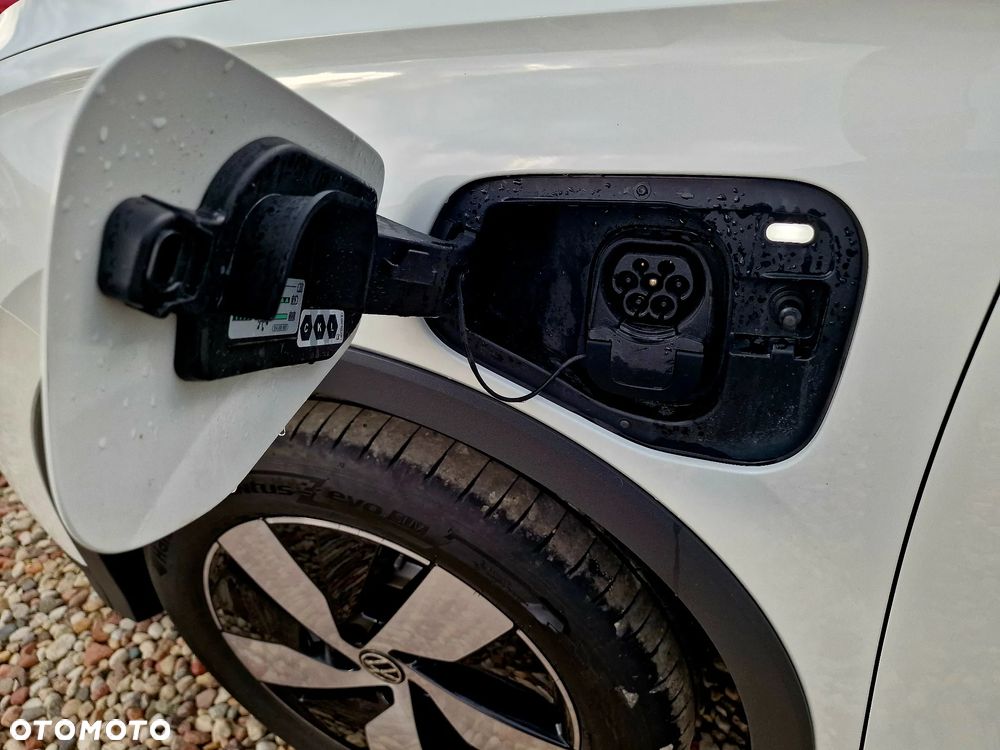 Volkswagen Tiguan 1.5 eHybrid PHEV 150kW Elegance DSG - 12