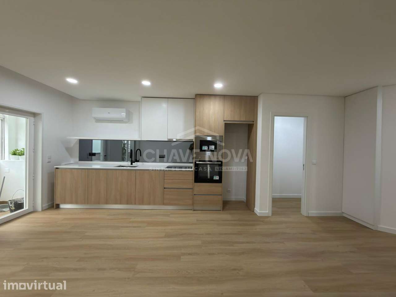 T1 Office Renovado em Santa Marinha (Devesas) - Grande imagem: 3/26