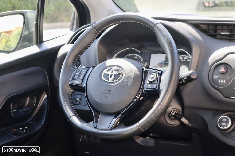 Toyota Yaris 1.5 HSD Exclusive - 13