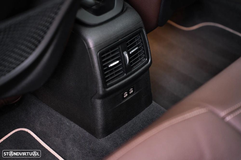 BMW X1 xDrive25e xLine - 31