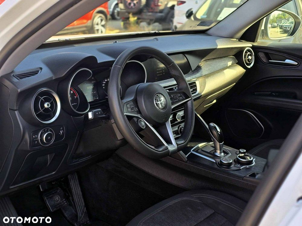 Alfa Romeo Stelvio 2.0 Turbo Business Q4 - 11