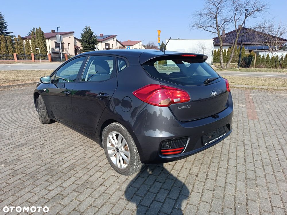 Kia Ceed 1.4 Attract - 8