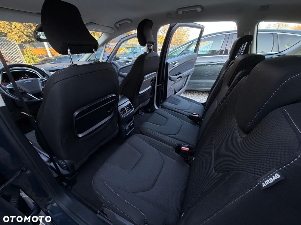 Ford S-Max 2.0 EcoBlue Titanium - 21