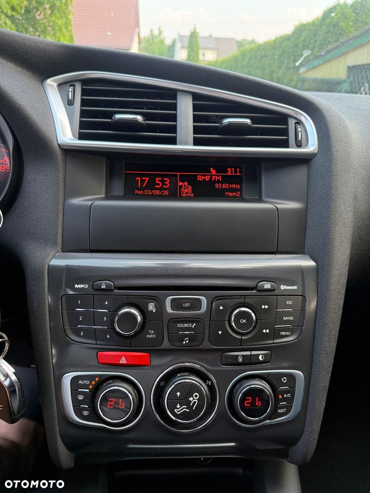 Citroën C4 1.6 VTi SX - 16