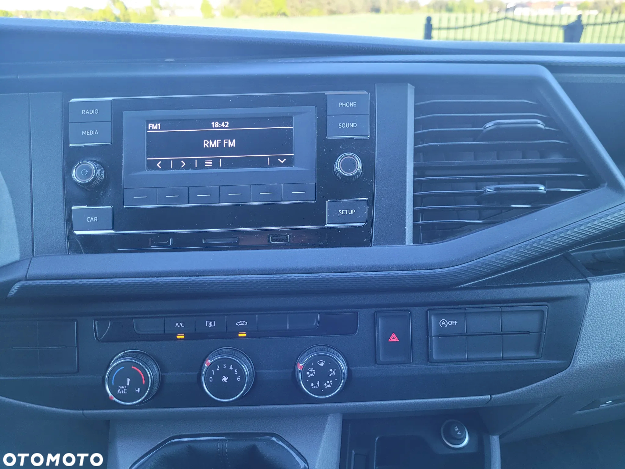 Volkswagen Transporter T6.1 - 21