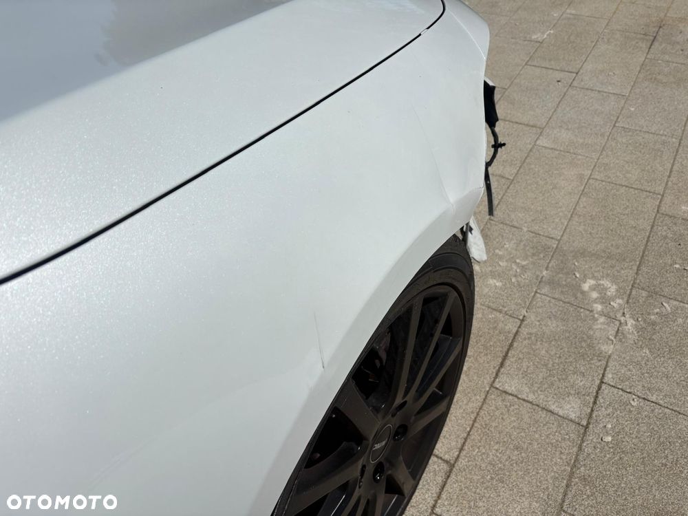 Mercedes-Benz CLA 250 e 8G-DCT AMG Line - 4