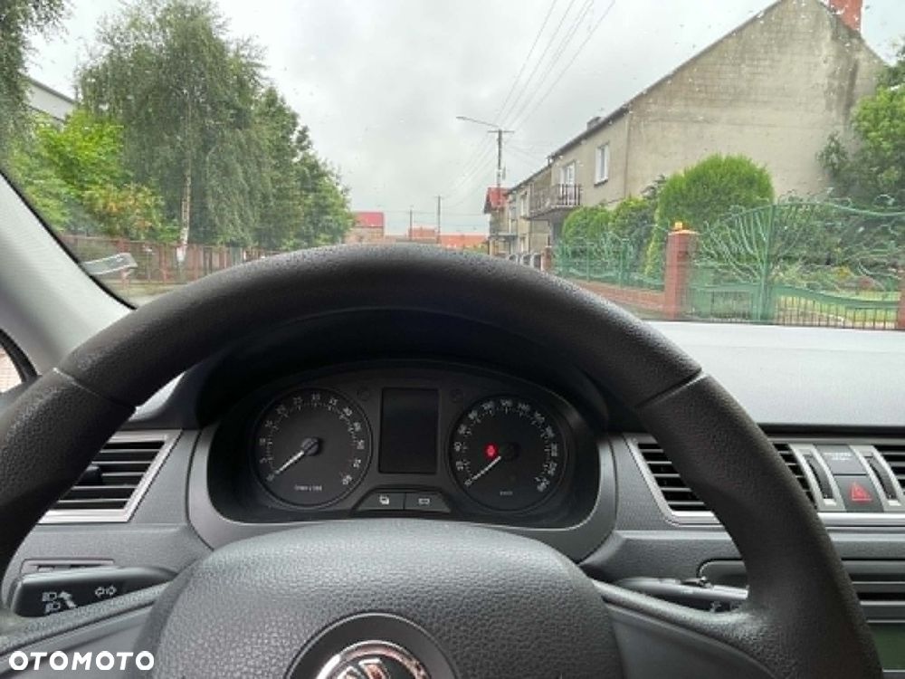 Skoda RAPID 1.6 TDI DPF Active - 9