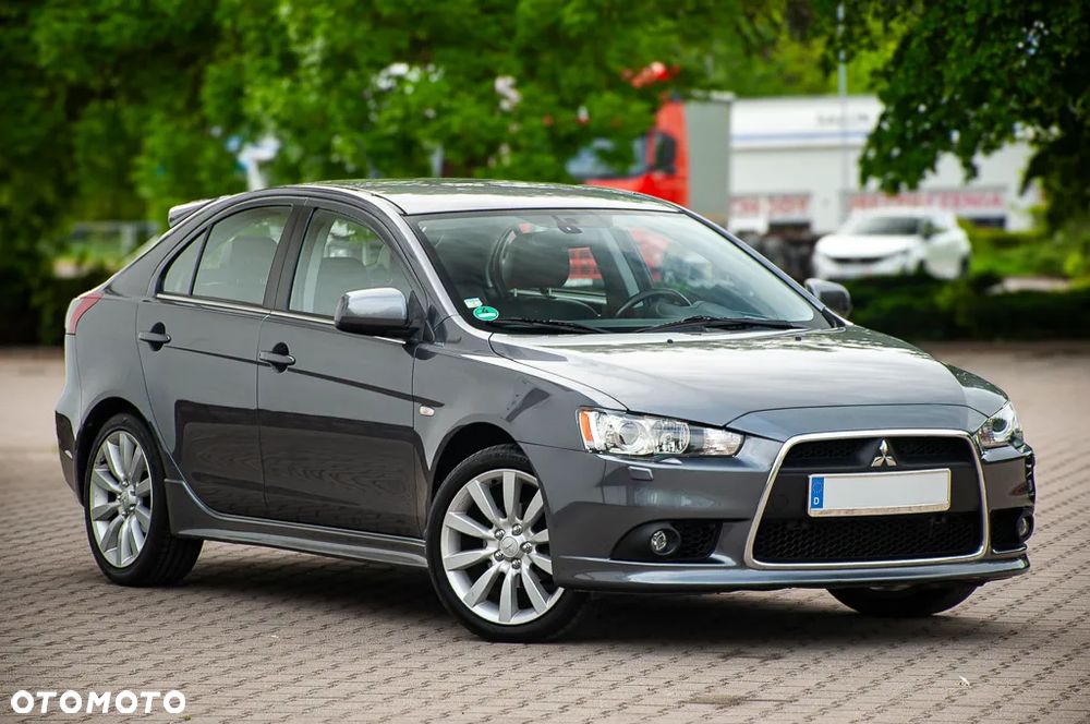 Mitsubishi Lancer 1.8 CVT Intense - 16