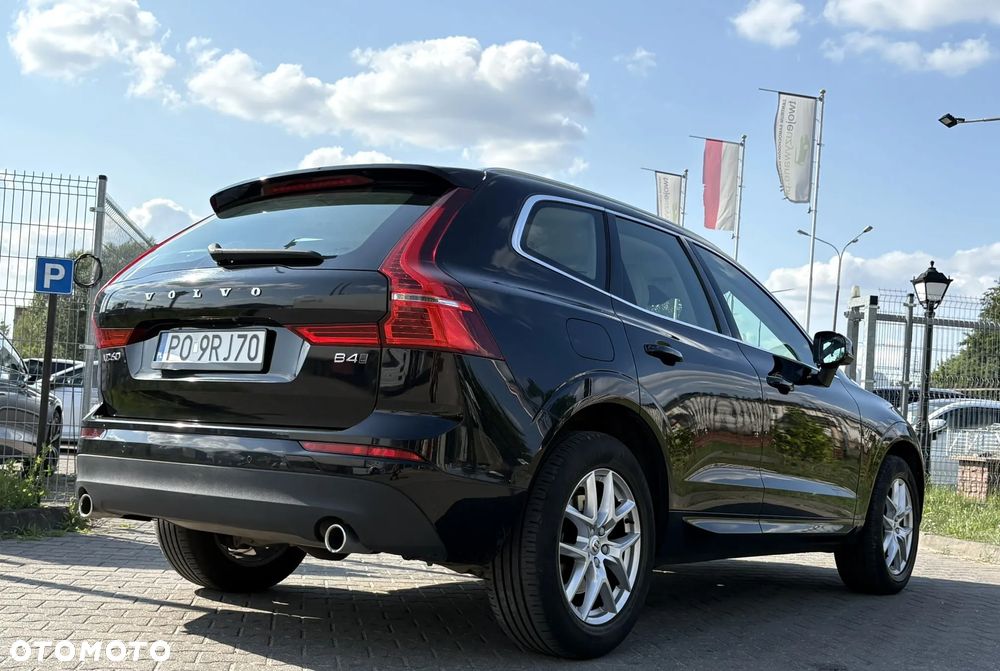 Volvo XC 60 B4 D AWD Momentum - 8