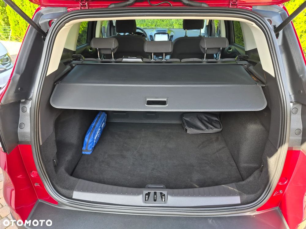 Ford Kuga - 31