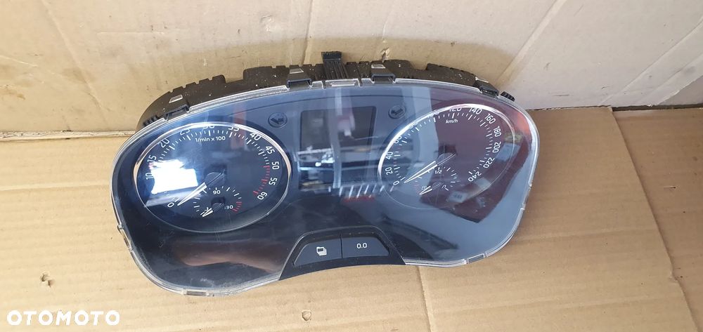 Licznik zegary oryginał Skoda Rapid 1.6 TDI 5JA920840A - 2