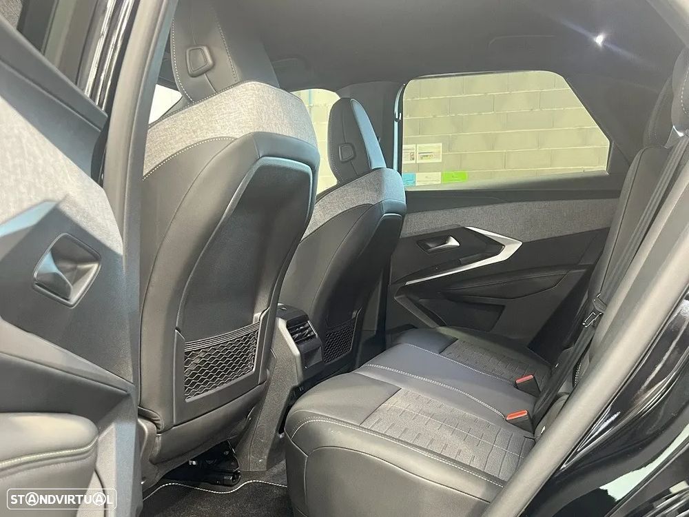 Peugeot E-3008 73 kWh GT - 16