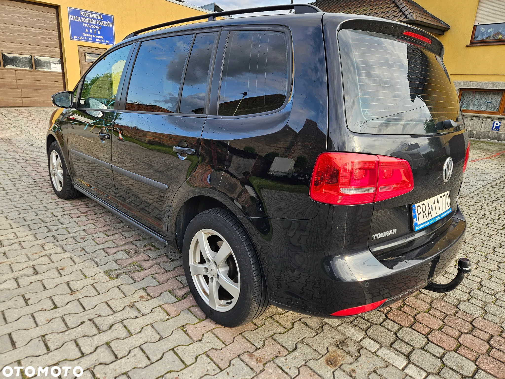Volkswagen Touran - 4