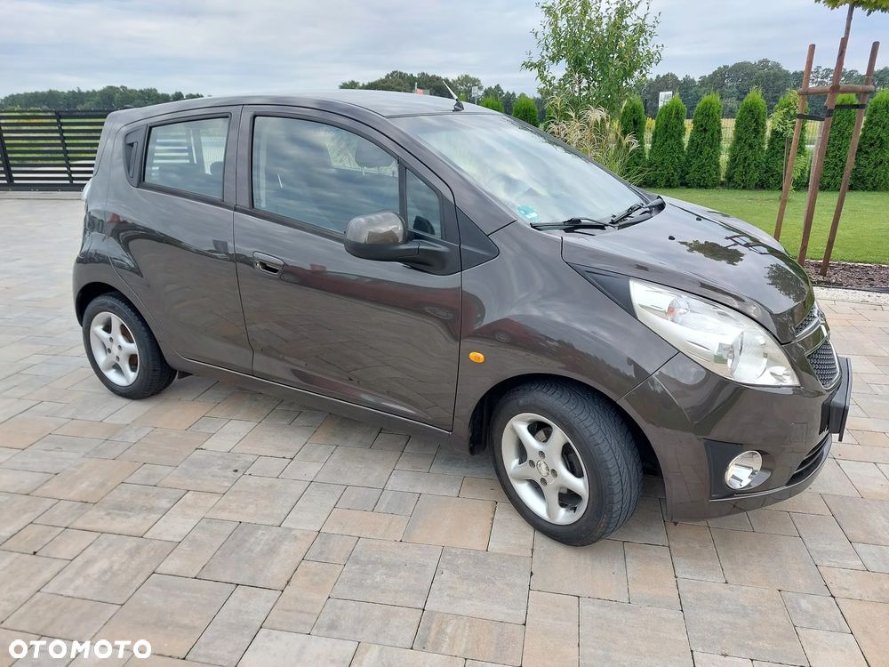 Chevrolet Spark 1.0 LS - 26
