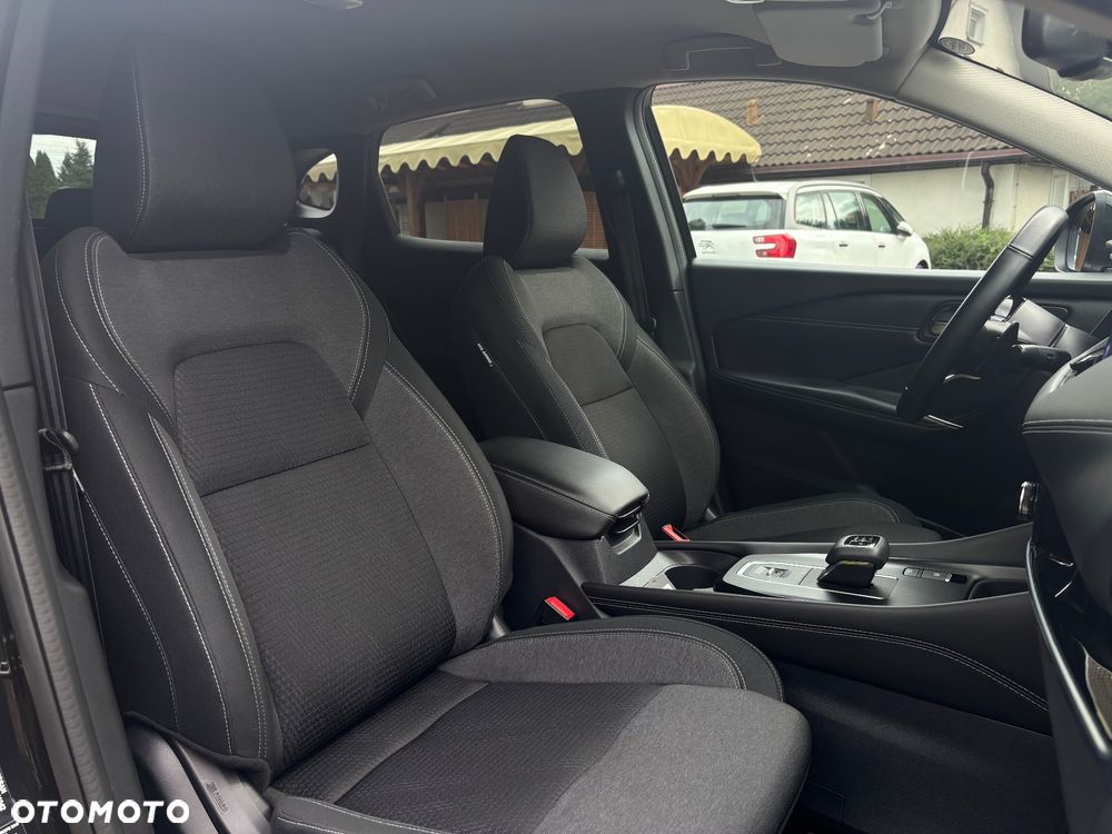 Nissan Qashqai 1.3 DIG-T MHEV Xtronic Tekna - 24