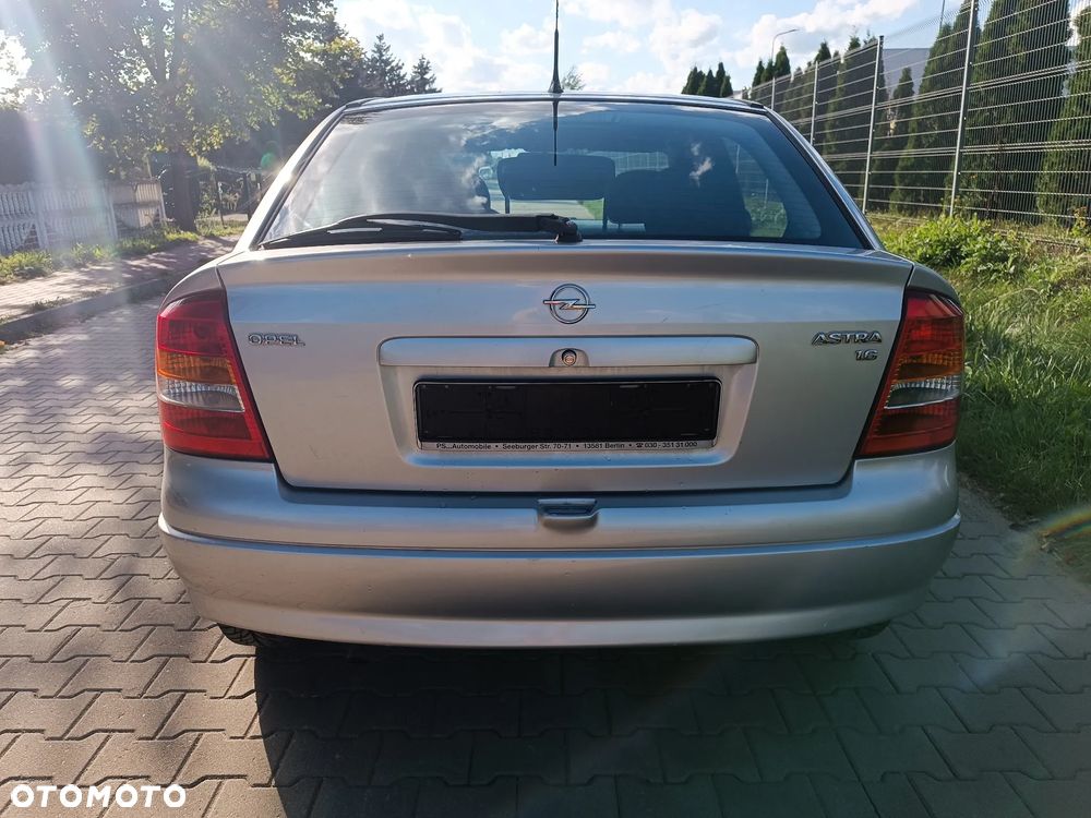 Opel Astra - 10