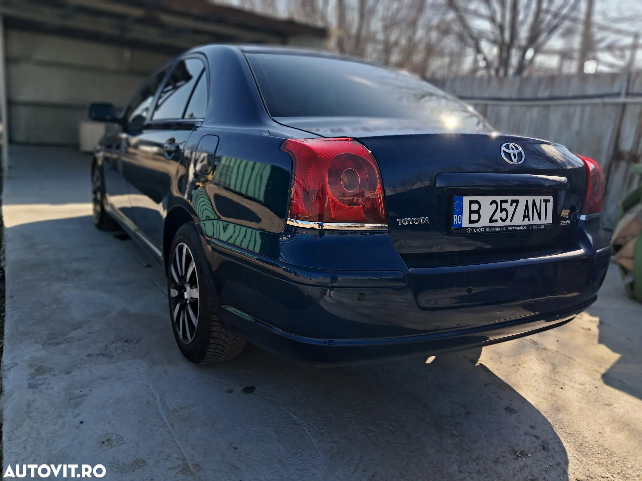Toyota Avensis 2.0 D4D S/W Sol - 4