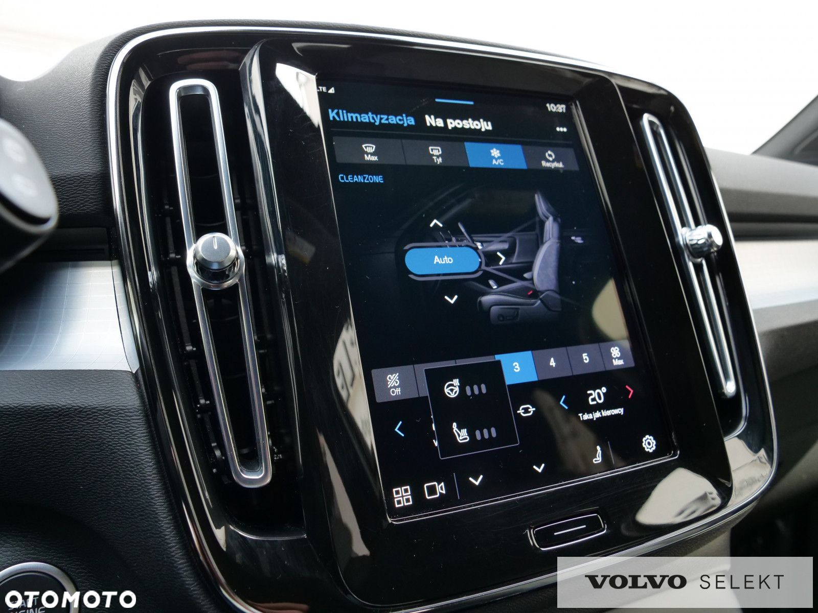 Volvo XC 40 - 24