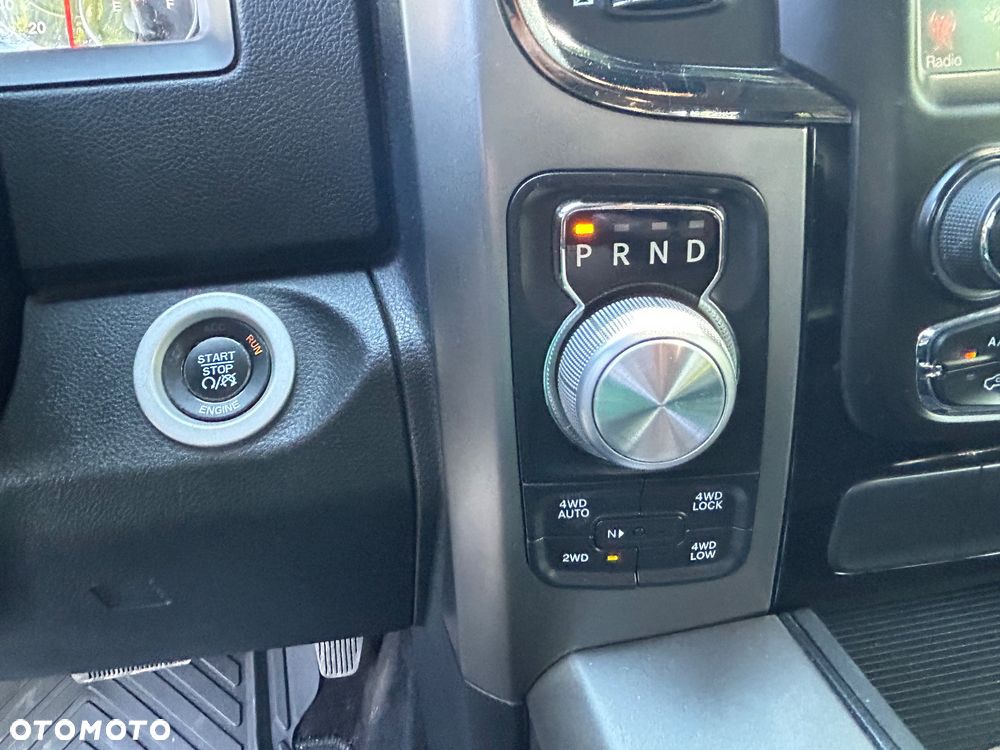 Dodge RAM - 16