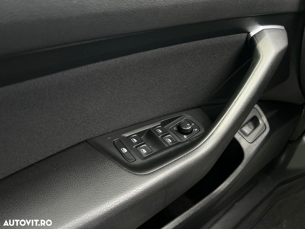 Volkswagen Passat 1.6 TDI R Executive - 17