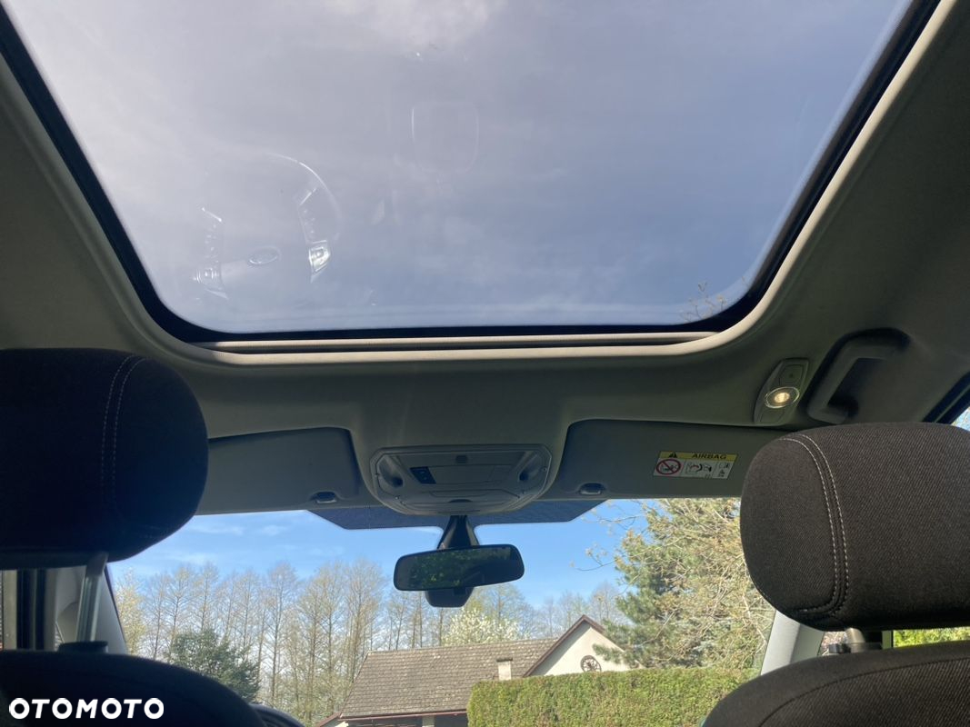 Ford S-Max 2.0 TDCi DPF Champions Edition - 9