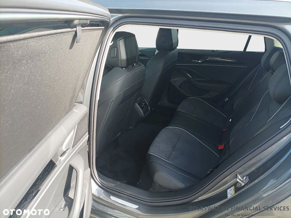 Volkswagen Passat - 6