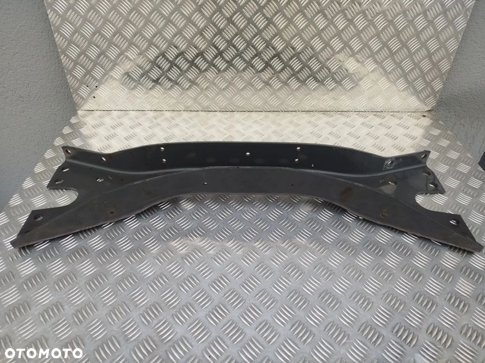 BELKA POPRZECZNA POD SILNIK SCANIA STREAMLINE - 2