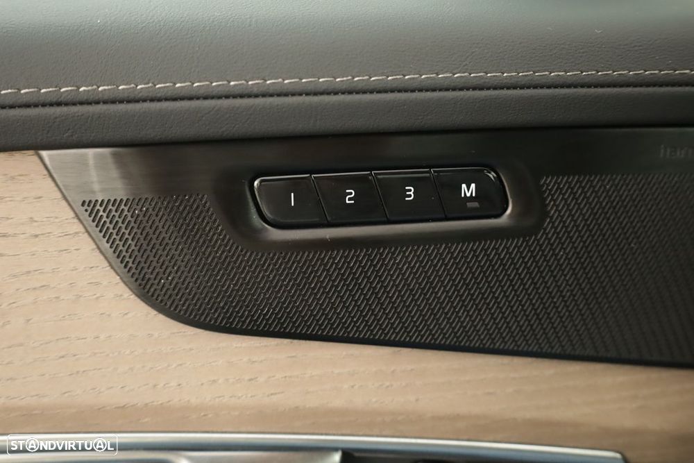 Volvo XC 90 2.0 T8 PHEV Plus Bright AWD - 22