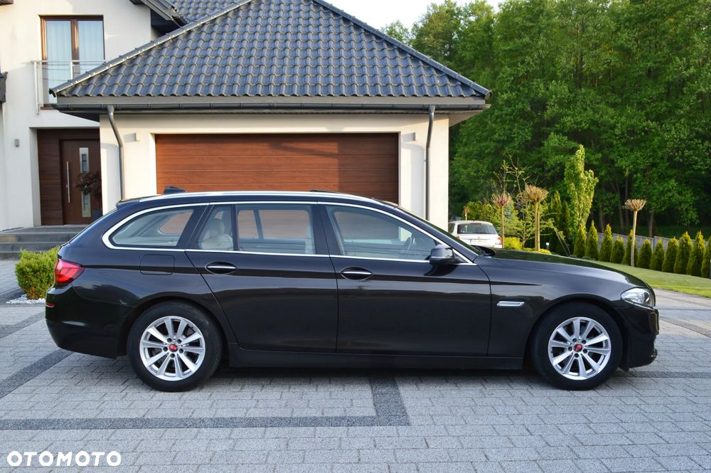 BMW Seria 5 518d Luxury Line - 12