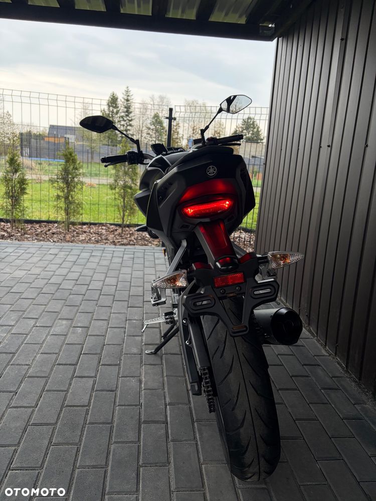 Yamaha MT - 28