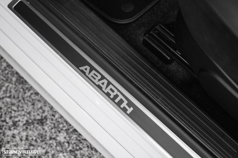 Abarth 595 1.4 T-Jet Pista - 38