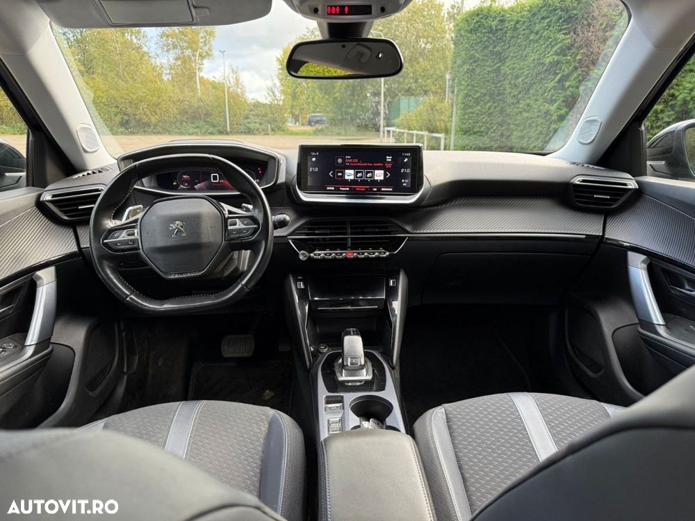 Peugeot 2008 PureTech 130 EAT8 Allure - 3