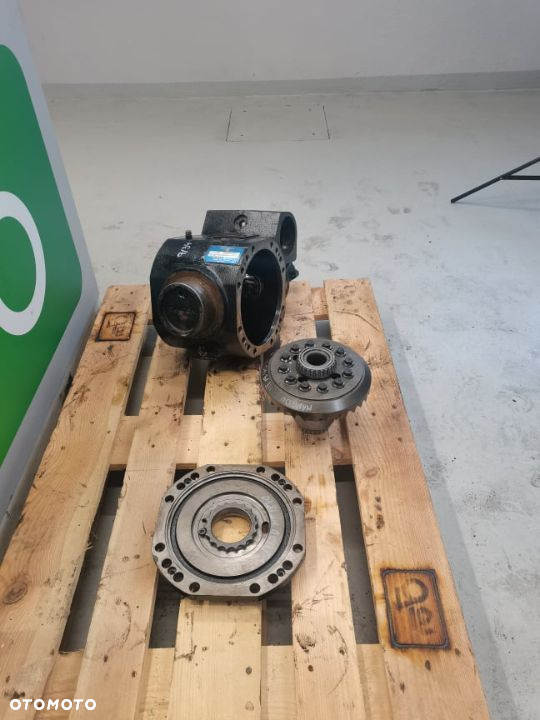 Atak Manitou MT 1840 {Spicer 9X34 tył} - 9
