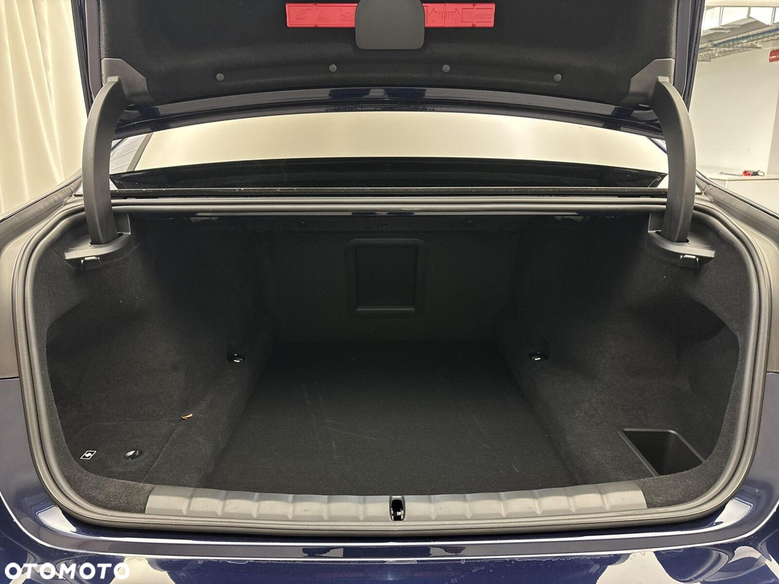 BMW Seria 7 - 18