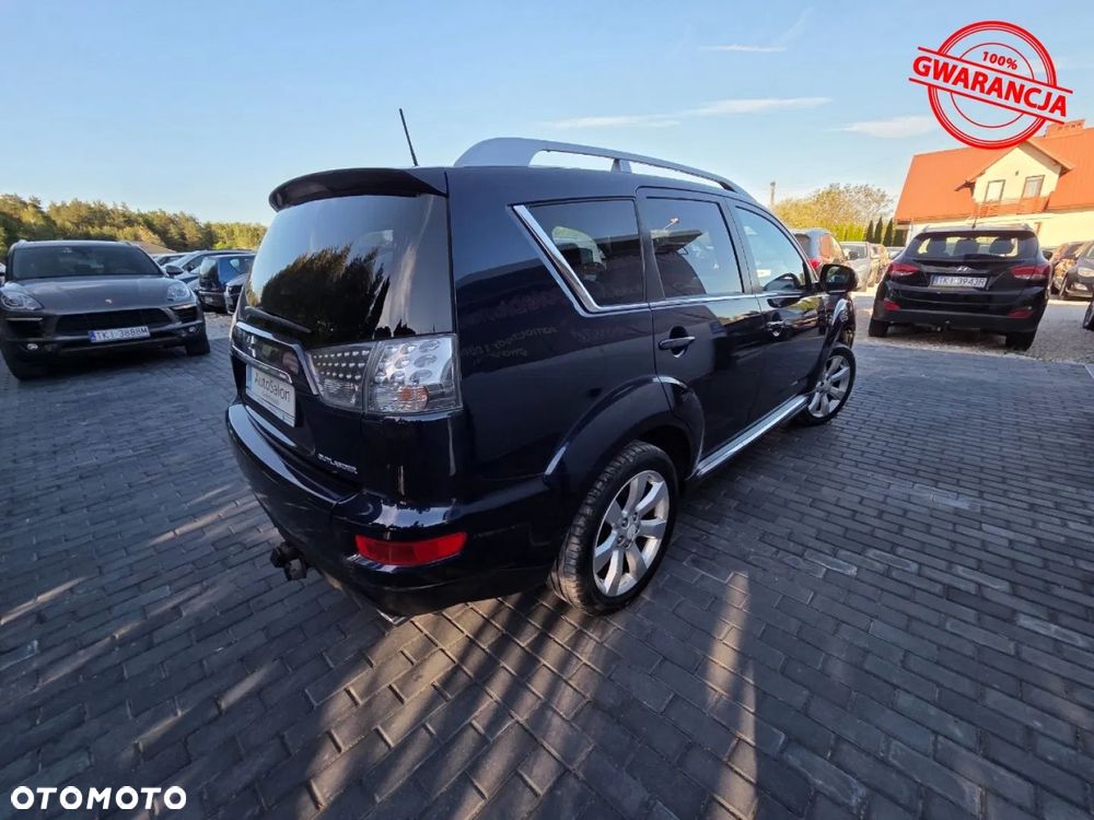 Mitsubishi Outlander - 8