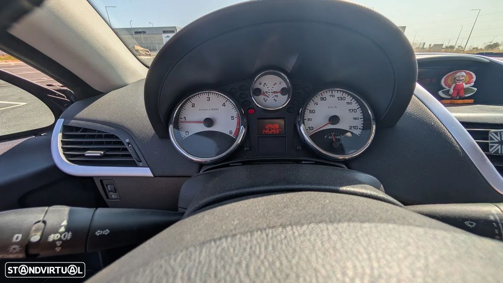 Peugeot 207 CC - 11
