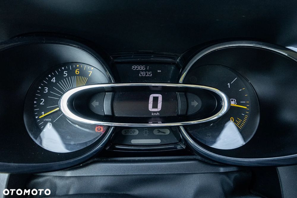 Renault Clio 1.2 16V Life - 3