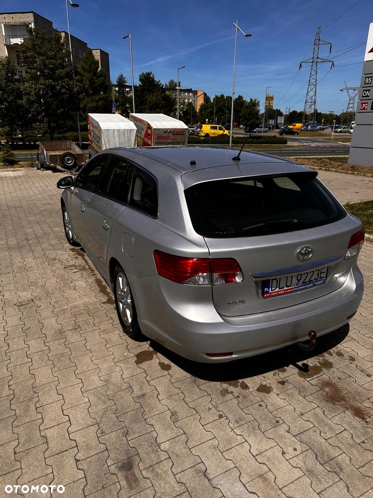 Toyota Avensis 2.0 Sol MS - 3