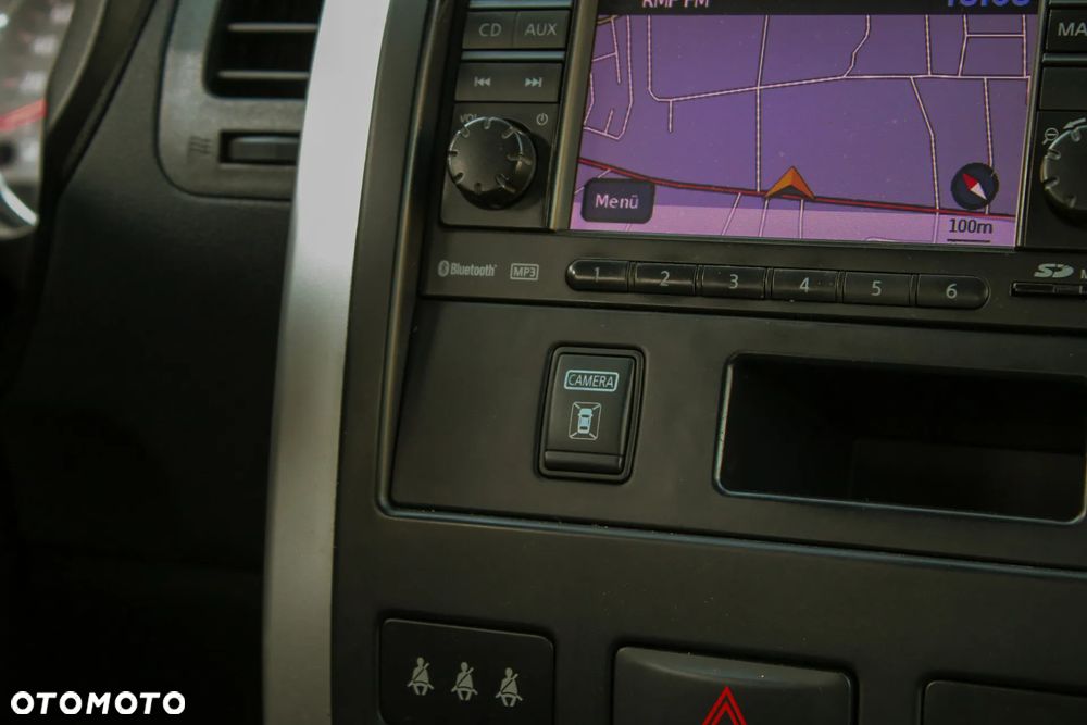 Nissan X-Trail 2.0 dCi 4x4 DPF Platinum - 35