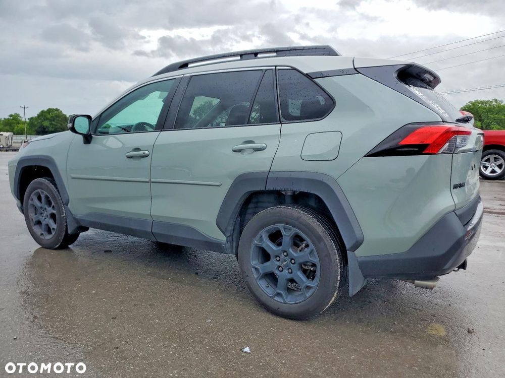 Toyota RAV4 - 3