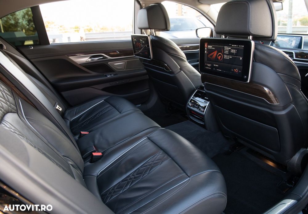 BMW Seria 7 730Ld xDrive - 28