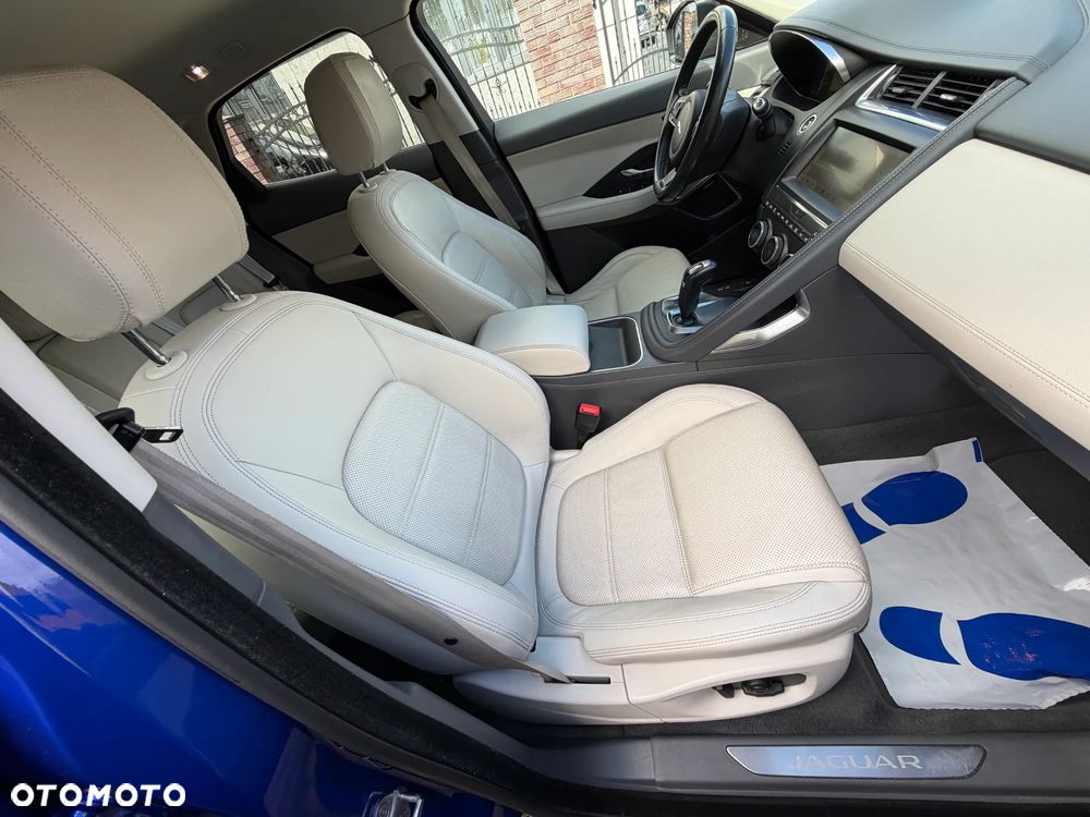 Jaguar E-Pace 2.0 i4P AWD SE - 12